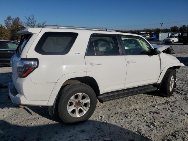 Photo 3 from auction – 2014 TOYOTA 4RUNNER SR with VIN JTEBU5JR7E5169073