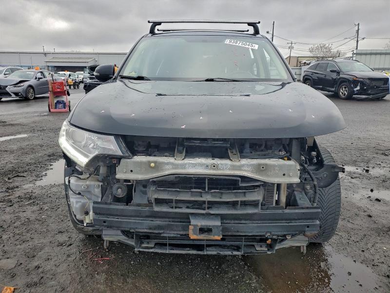 Photo 5 from auction – 2018 MITSUBISHI OUTLANDER with VIN JA4AZ3A30JJ000106