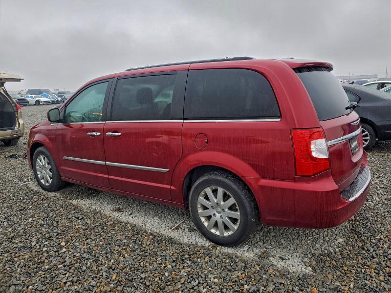 Photo 2 from auction – 2015 CHRYSLER TOWN & COU with VIN 2C4RC1BG6FR561817