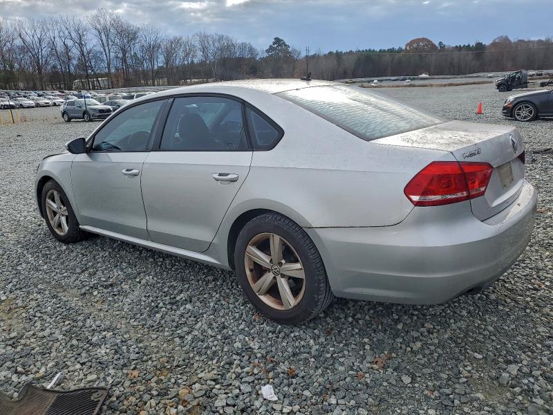 Photo 2 from auction – 2012 VOLKSWAGEN PASSAT S with VIN 1VWAP7A32CC041781