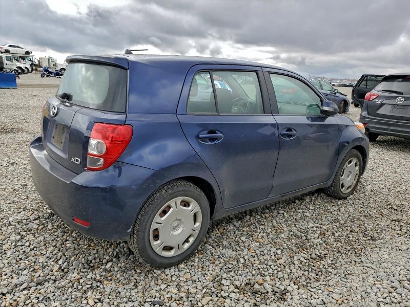 Photo 3 from auction – 2008 TOYOTA SCION XD with VIN JTKKU10408J009933