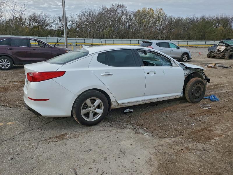 Photo 3 from auction – 2015 KIA OPTIMA LX with VIN 5XXGM4A74FG503561