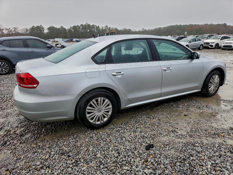 Photo 3 from auction – 2014 VOLKSWAGEN PASSAT S with VIN 1VWAT7A34EC030344