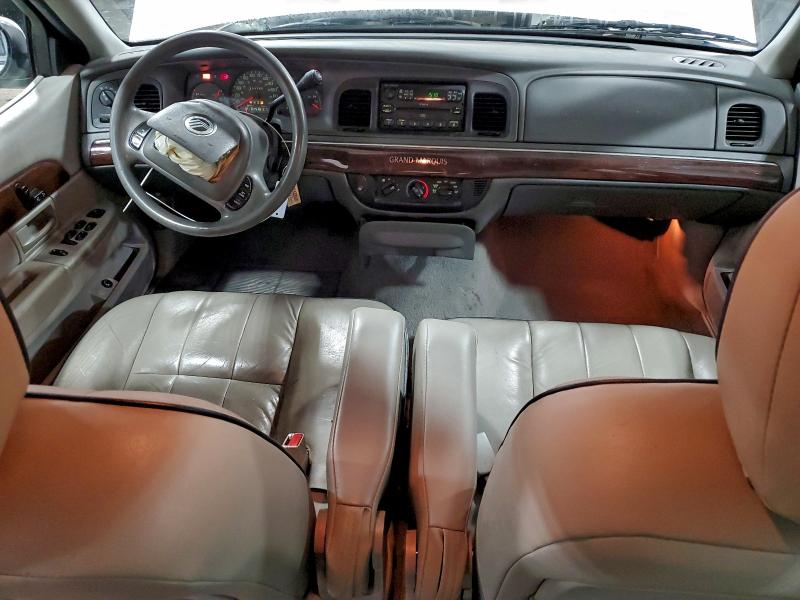 Photo 8 from auction – 2004 MERCURY GRAND MARQ with VIN 2MEFM74WX4X605834
