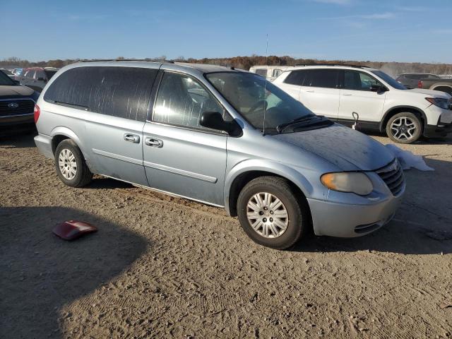 Photo 4 from auction – 2005 CHRYSLER TOWN & COU with VIN 2C4GP44R45R592929