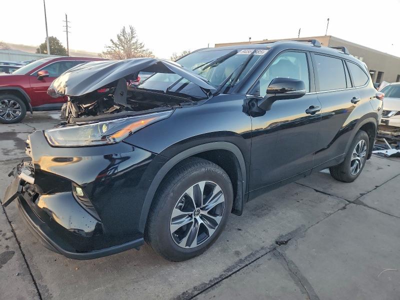 TOYOTA HIGHLANDER 2024 with VIN 5TDKDRBH6RS535476 - Photo from auction
