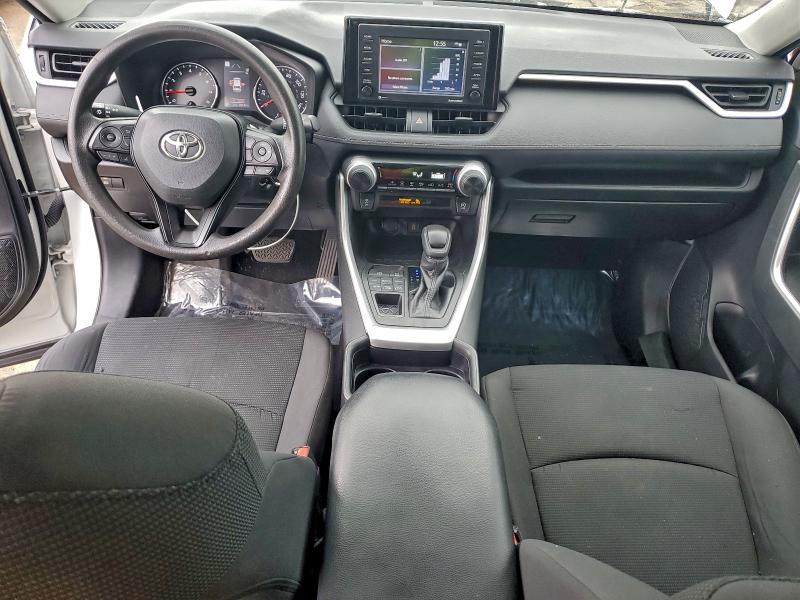 Photo 8 from auction – 2021 TOYOTA RAV4 LE with VIN 2T3F1RFV1MW184137