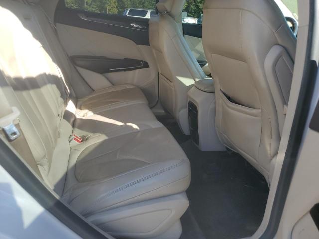 Photo 11 from auction – 2017 LINCOLN MKC with VIN 5LMCJ3C90HUL62946