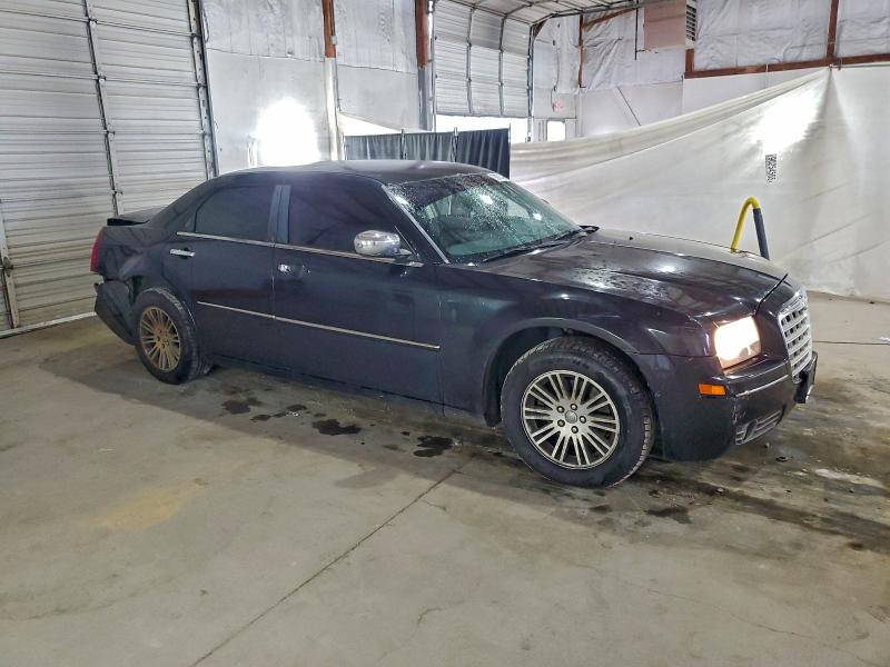 Photo 4 from auction – 2010 CHRYSLER 300 TOURIN with VIN 2C3CA5CV8AH326290