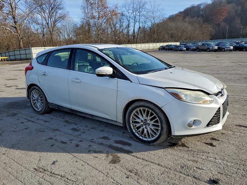 Photo 4 from auction – 2012 FORD FOCUS SEL with VIN 1FAHP3M2XCL271684