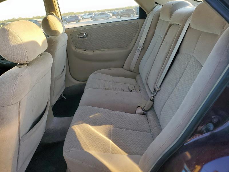 Photo 10 from auction – 2002 MAZDA 626 LX with VIN 1YVGF22C225299300