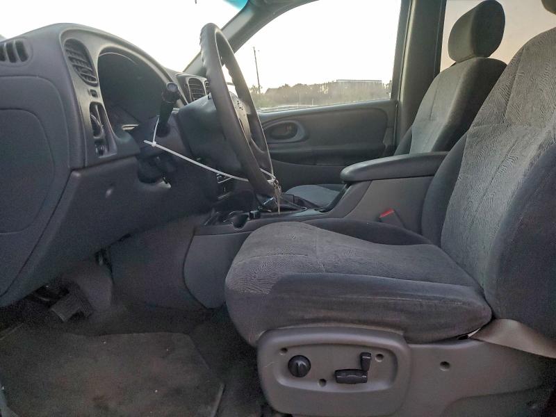Photo 7 from auction – 2004 CHEVROLET TRAILBLAZE with VIN 1GNES16S246125641