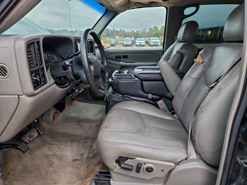 Photo 7 from auction – 2004 CHEVROLET SILVERADO with VIN 1GCHK23U44F117283