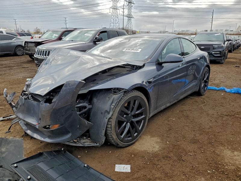TESLA MODEL S 2022 with VIN 5YJSA1E61NF479854 - Photo from auction