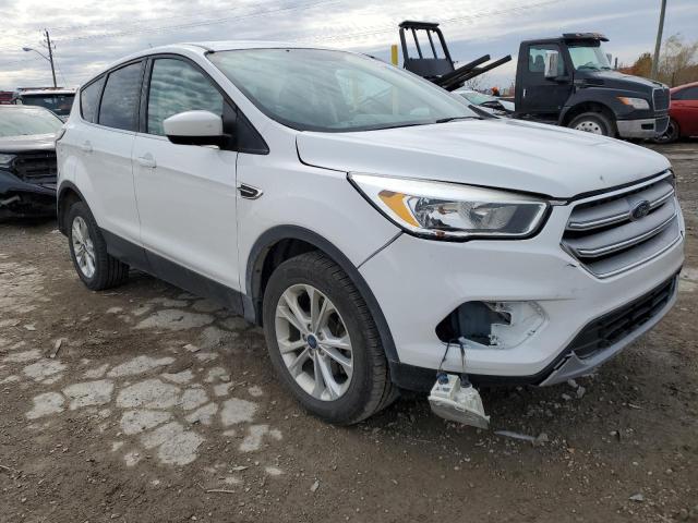 Photo 4 from auction – 2017 FORD ESCAPE SE with VIN 1FMCU9G95HUF10550