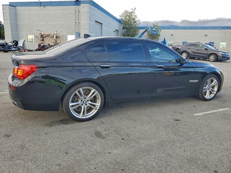 Photo 3 from auction – 2012 BMW 750 LI with VIN WBAKB8C55CC964215