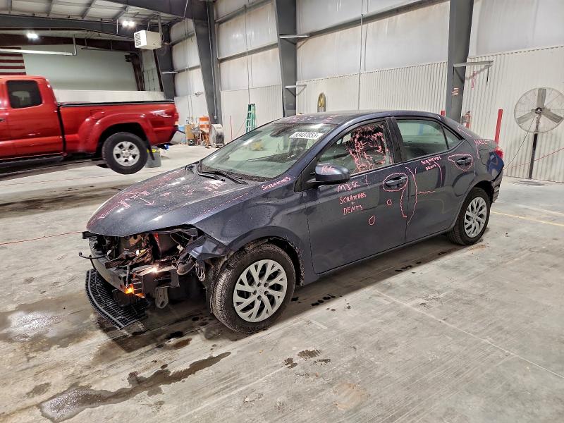 TOYOTA COROLLA L 2018 with VIN 5YFBURHE5JP776164 - Photo from auction