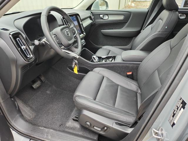 Photo 7 from auction – 2025 VOLVO XC40 PLUS with VIN YV4L12UE6S2600652