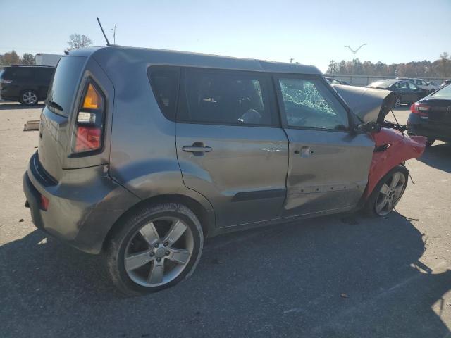 Photo 3 from auction – 2011 KIA SOUL + with VIN KNDJT2A20B7199150