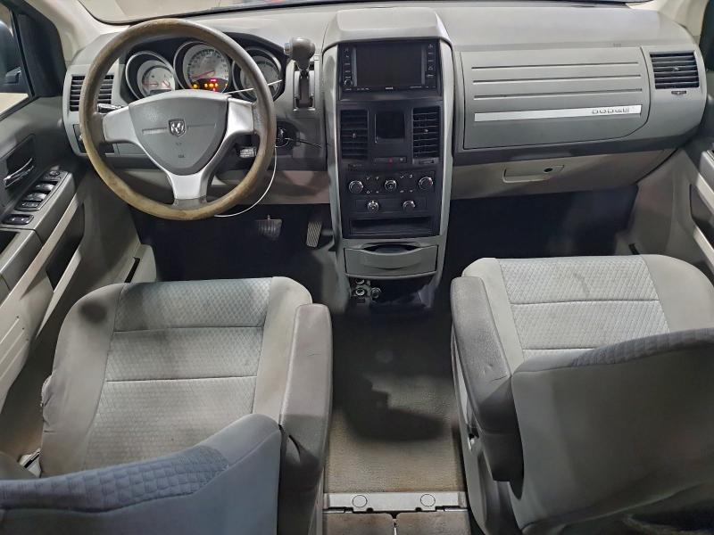 Photo 8 from auction – 2010 DODGE GRAND CARAVAN with VIN 2D4RN4DE4AR134171