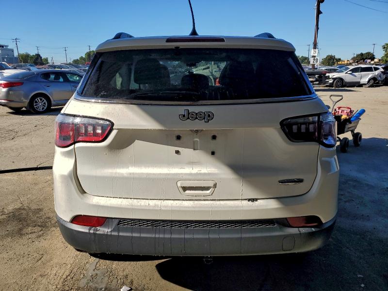Photo 6 from auction – 2019 JEEP COMPASS LA with VIN 3C4NJCBB5KT743052