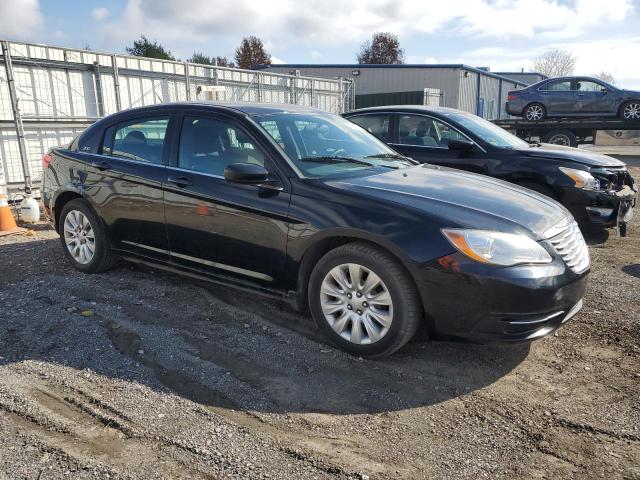 Photo 4 from auction – 2014 CHRYSLER 200 LX with VIN 1C3CCBAB4EN170487