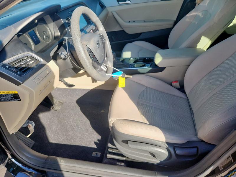 Photo 7 from auction – 2016 HYUNDAI SONATA SE with VIN 5NPE24AF7GH261746