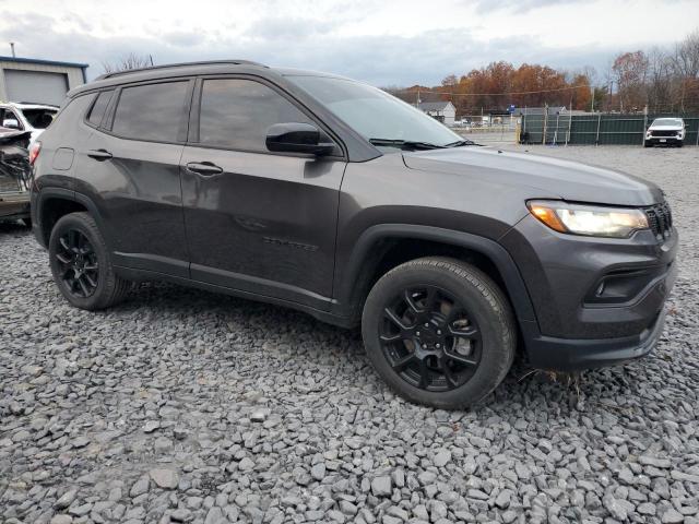 Foto 4 de la subasta – 2023 JEEP COMPASS LA con VIN 3C4NJDBN3PT528308