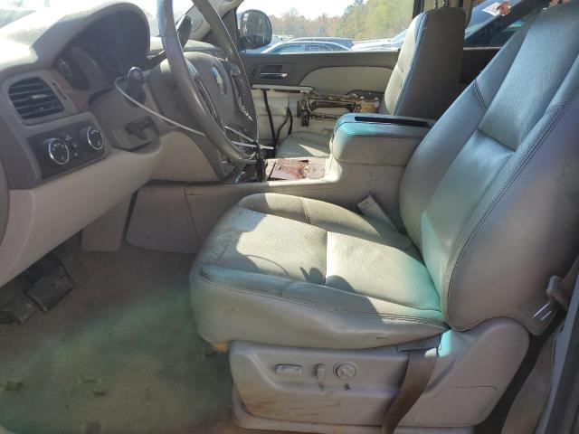 Photo 7 from auction – 2010 CHEVROLET SUBURBAN K with VIN 1GNUKKE33AR129719