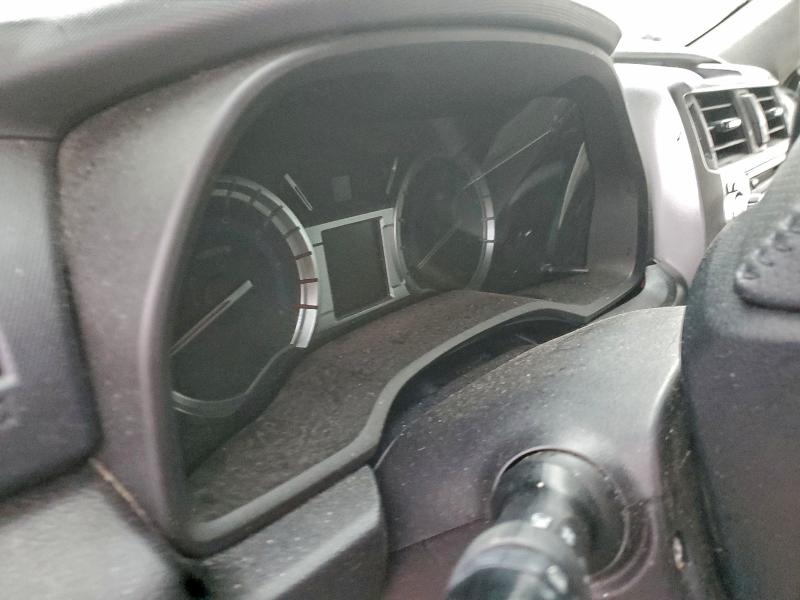 Photo 9 from auction – 2016 TOYOTA 4RUNNER SR with VIN JTEBU5JR4G5364003