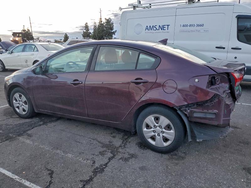Photo 2 from auction – 2018 KIA FORTE LX with VIN 3KPFK4A79JE196794