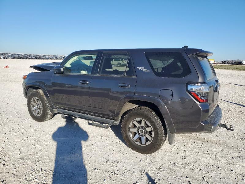 Photo 2 from auction – 2021 TOYOTA 4RUNNER SR with VIN JTEPU5JR3M5922005