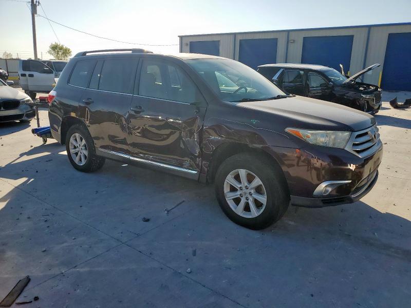 Photo 4 from auction – 2012 TOYOTA HIGHLANDER with VIN 5TDZK3EH1CS074689