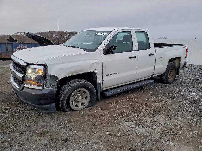 CHEVROLET SILVERADO 2018 with VIN 1GCVKNEC2JZ201766 - Photo from auction