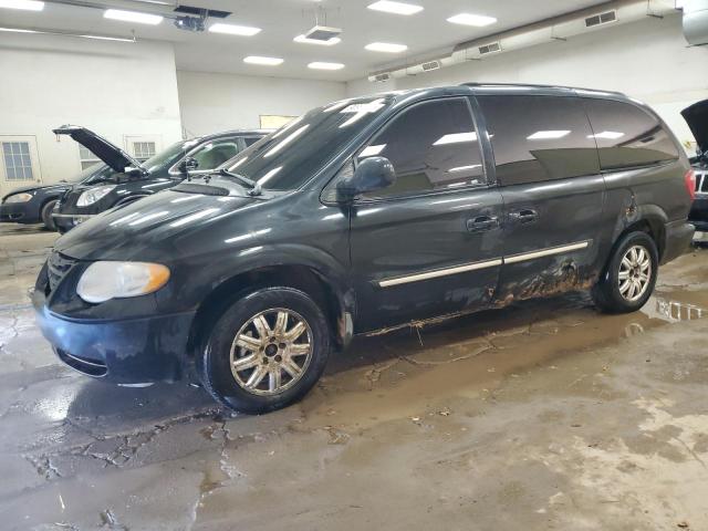 CHRYSLER TOWN & COU 2007 with VIN 2A4GP54L27R310365 - Photo from auction