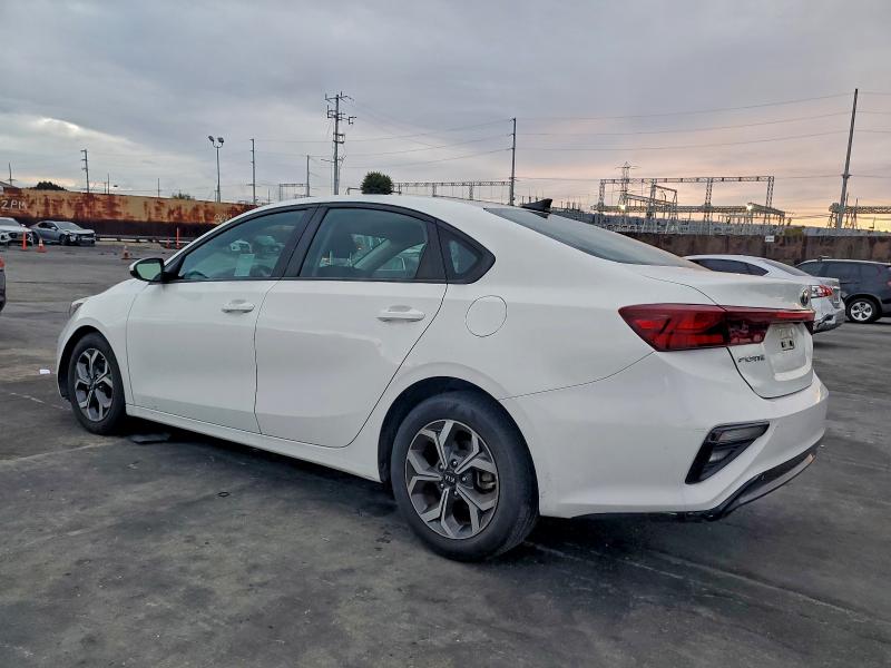 Photo 2 from auction – 2021 KIA FORTE with VIN 3KPF24AD8ME303389