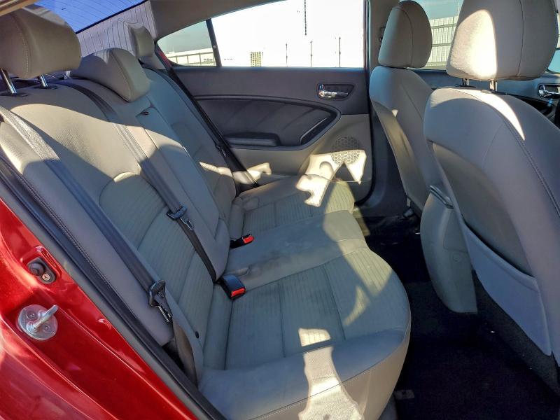 Photo 10 from auction – 2014 KIA FORTE LX with VIN KNAFX4A62E5240027