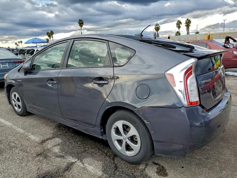 Photo 2 from auction – 2013 TOYOTA PRIUS with VIN JTDKN3DU9D1714749