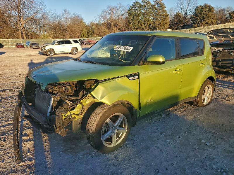 KIA SOUL 2016 with VIN KNDJN2A2XG7875153 - Photo from auction