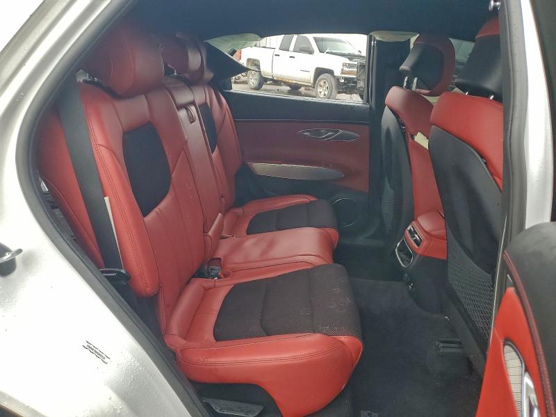 Photo 11 from auction – 2022 GENESIS GV70 BASE with VIN KMUMADTB3NU045918