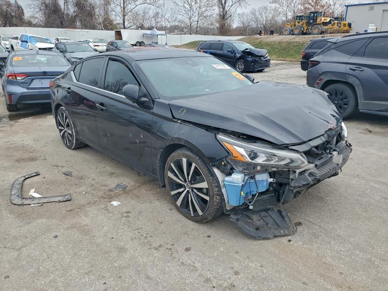 Photo 4 from auction – 2020 NISSAN ALTIMA SR with VIN 1N4BL4CV9LC263143