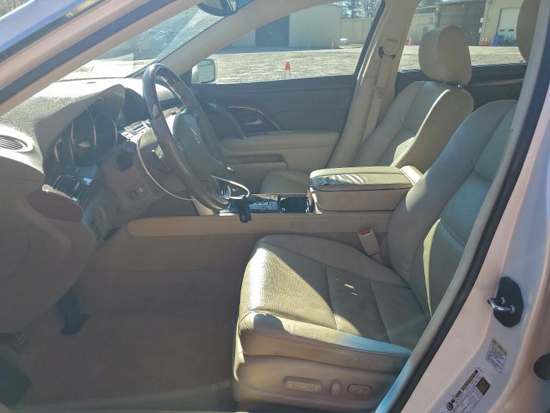 Photo 7 from auction – 2010 ACURA RL with VIN JH4KB2F60AC000850