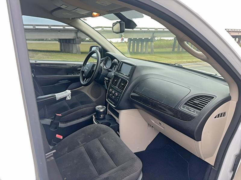 Photo 5 from auction – 2019 DODGE GRAND CARA with VIN 2C4RDGBG4KR573538