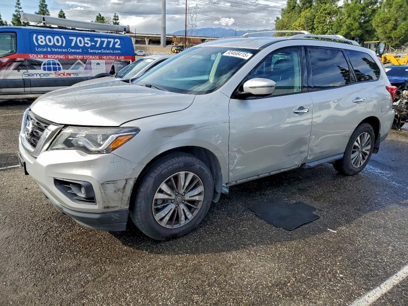 NISSAN PATHFINDER 2017 with VIN 5N1DR2MM1HC625724 - Photo from auction