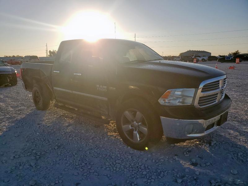 Photo 4 from auction – 2016 RAM 1500 SLT with VIN 1C6RR6GT1GS133422