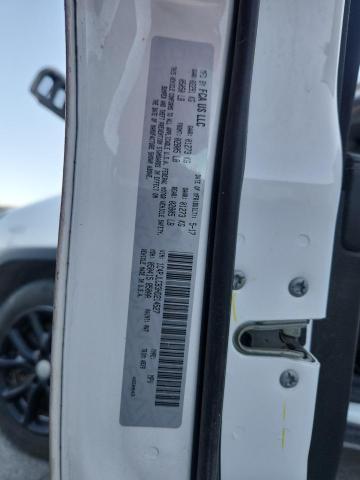 Photo 14 from auction – 2017 JEEP CHEROKEE L with VIN 1C4PJLCB3HD214527