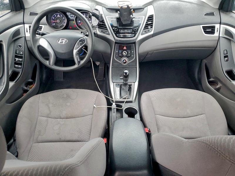 Photo 8 from auction – 2016 HYUNDAI ELANTRA SE with VIN 5NPDH4AE4GH709832