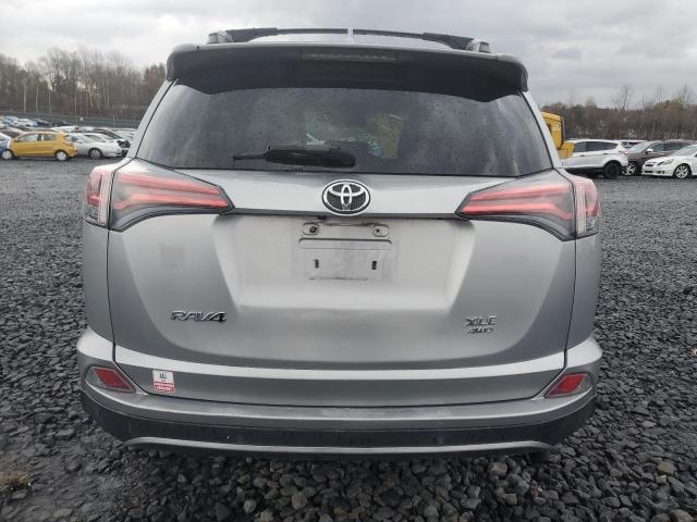 Photo 6 from auction – 2017 TOYOTA RAV4 LIMIT with VIN 2T3DFREV0HW581306