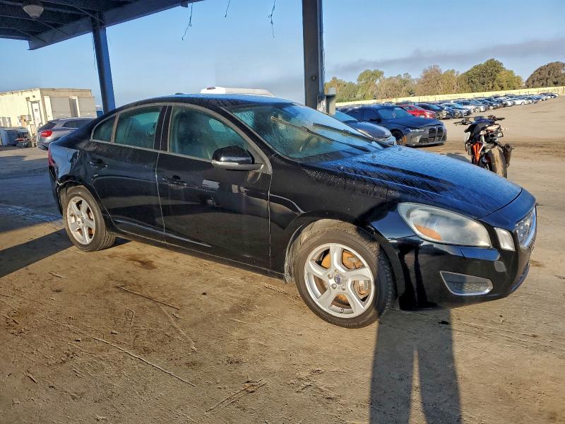 Photo 4 from auction – 2013 VOLVO S60 T5 with VIN YV1612FS5D1228730