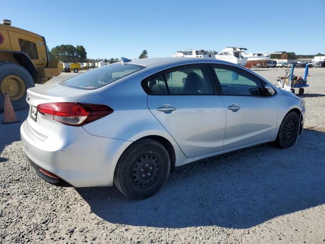 Photo 3 from auction – 2018 KIA FORTE LX with VIN 3KPFK4A79JE270621